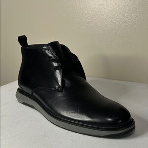 Vince Camuto Black Leather Chukka Boots Size 11 M